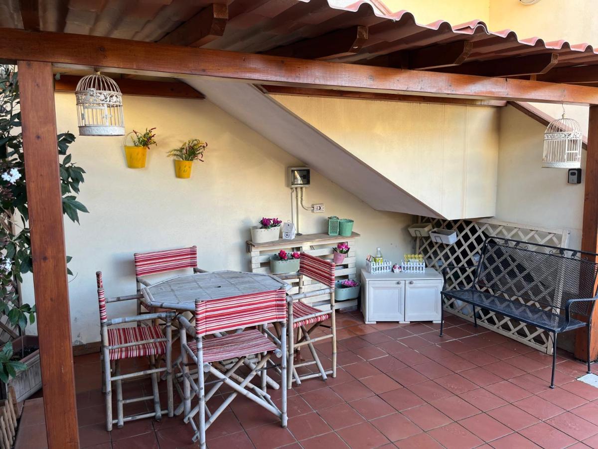 Charlotte Apartment - For Family And Groups Porto Torres Kültér fotó