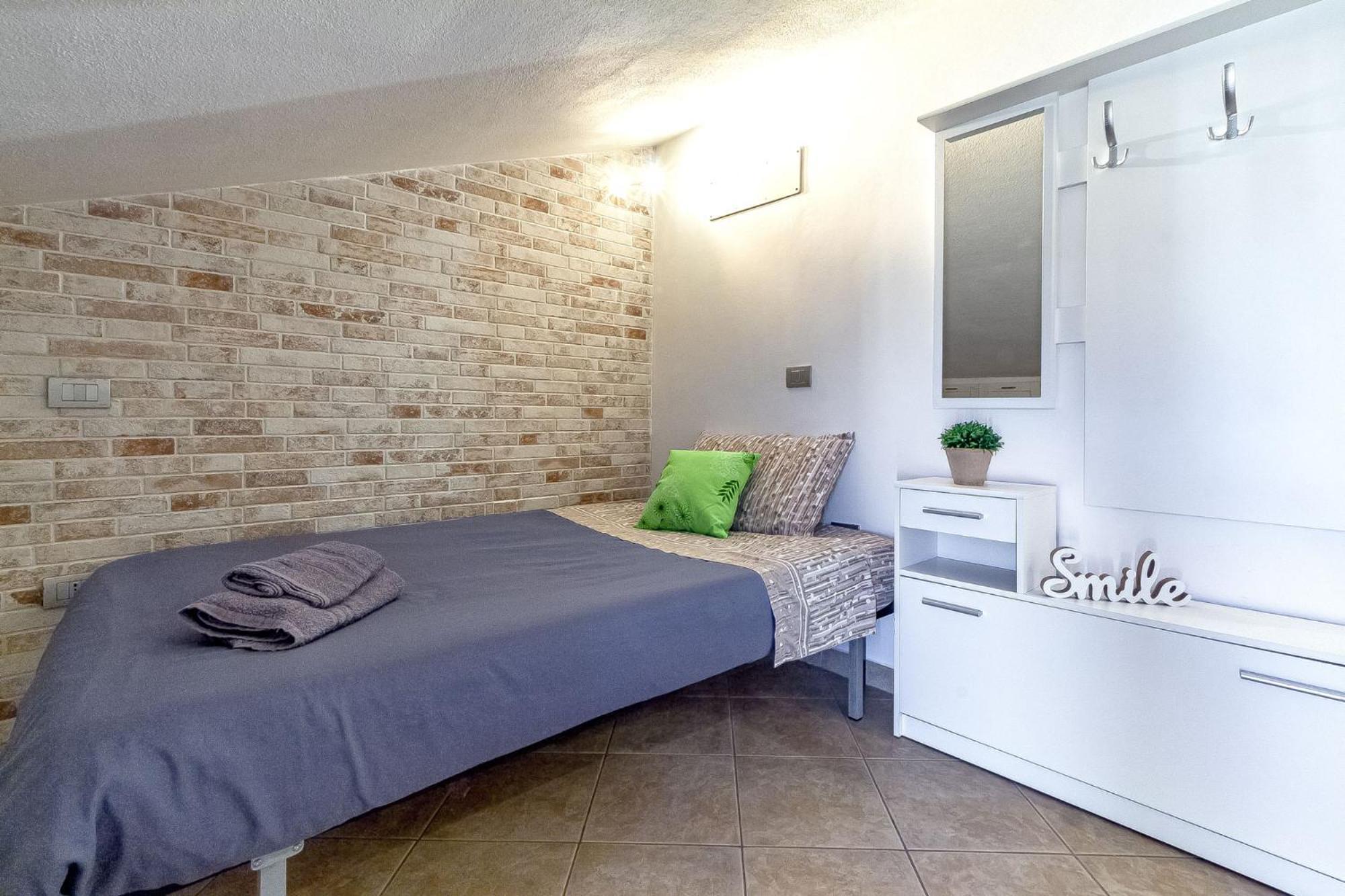 Charlotte Apartment - For Family And Groups Porto Torres Kültér fotó